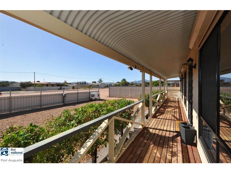 24 Francis Street, Stirling North SA 5710