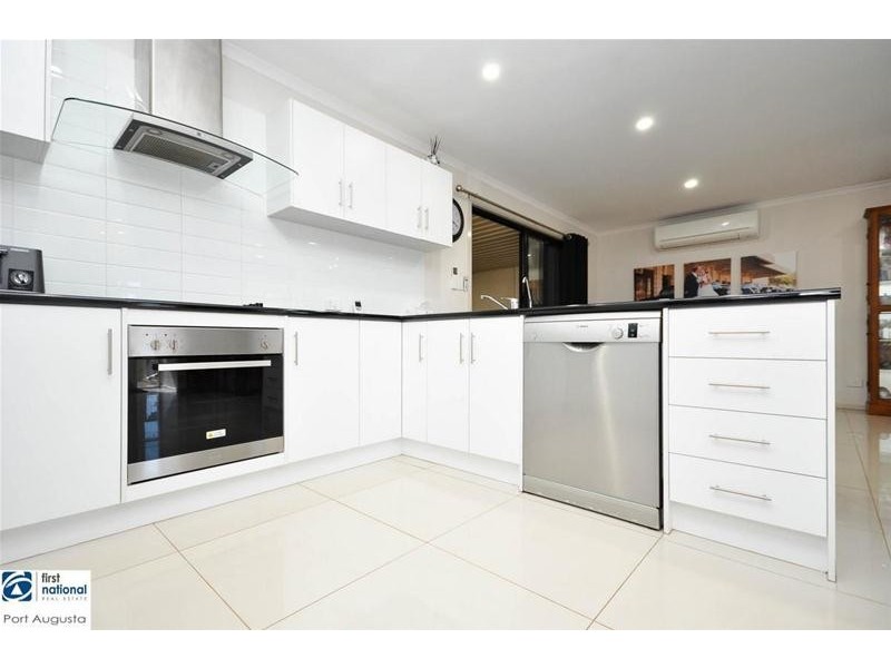 24 Francis Street, Stirling North SA 5710