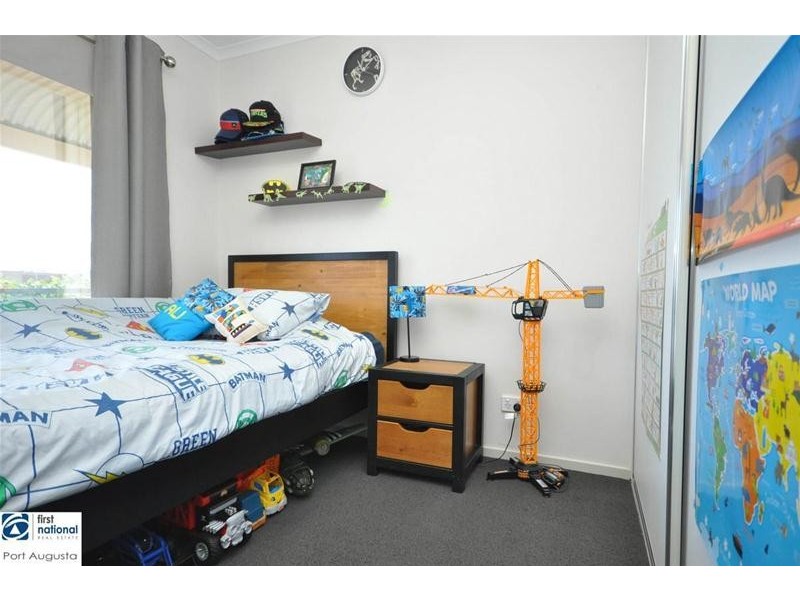 24 Francis Street, Stirling North SA 5710