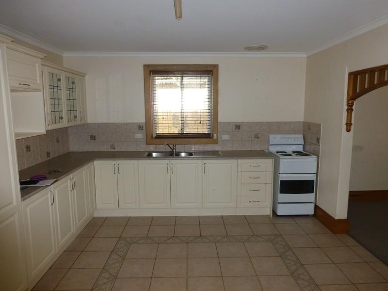 19 Caroona Road, Port Augusta West SA 5700