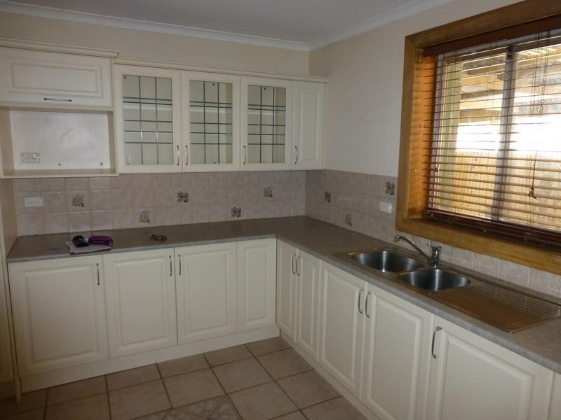 19 Caroona Road, Port Augusta West SA 5700