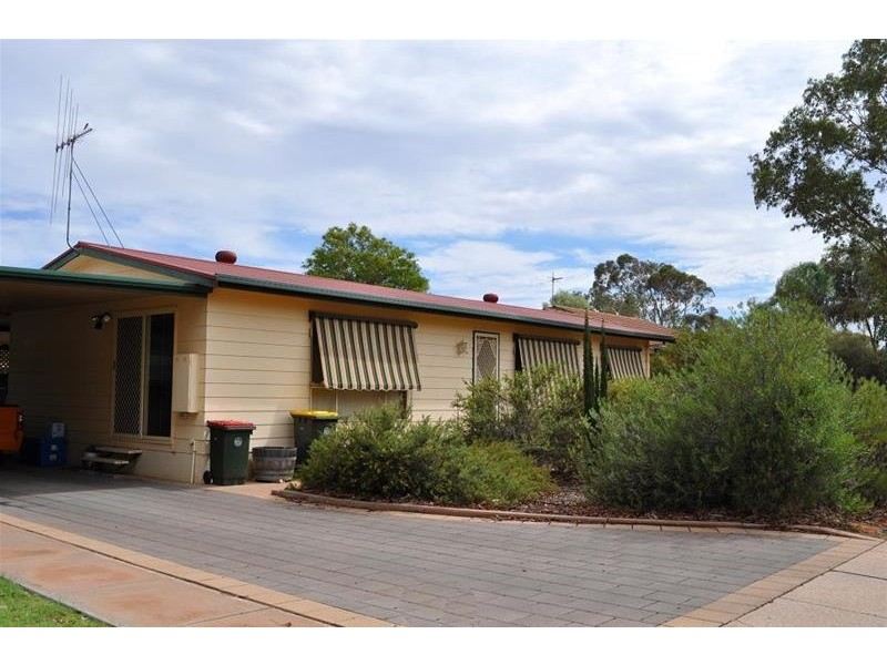 25 Kirwan Crescent, Port Augusta West SA 5700
