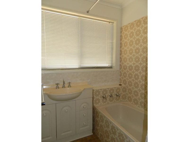 4 Rowe Court, Port Augusta West SA 5700