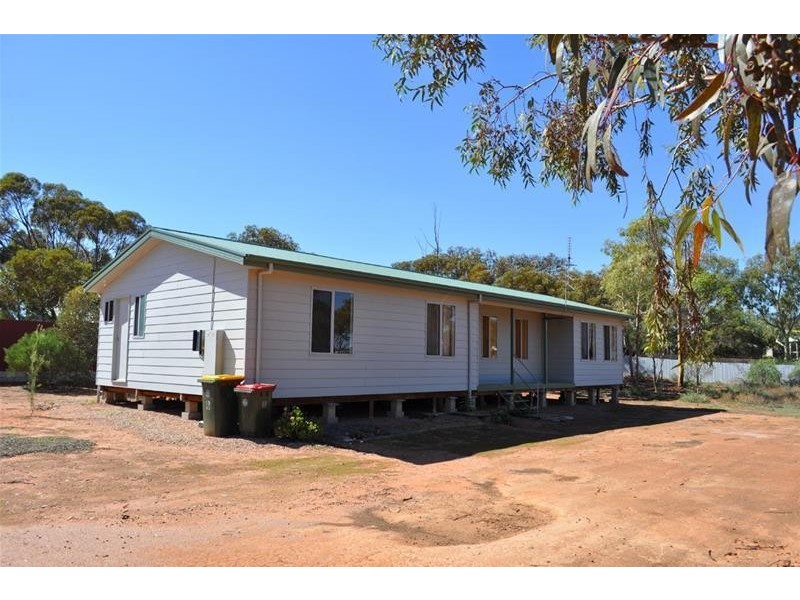 8 Herbert Street, Stirling North SA 5710