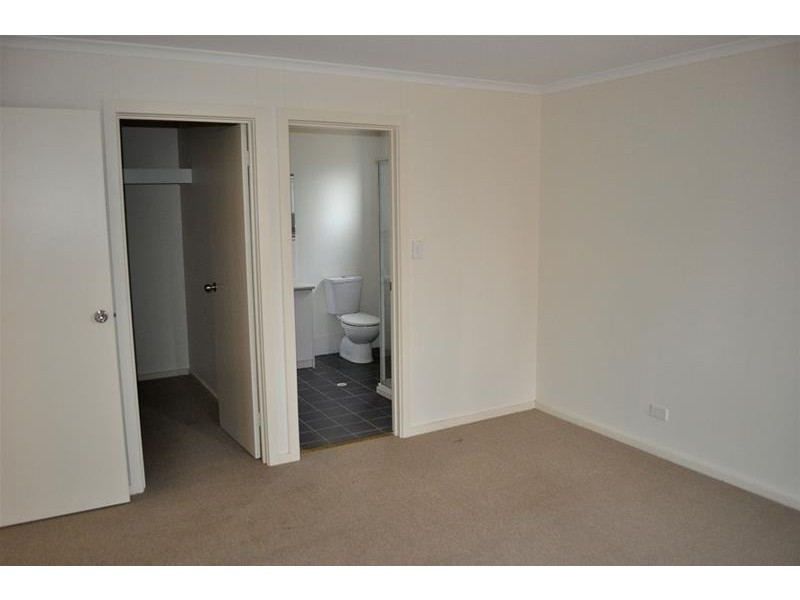 8 Herbert Street, Stirling North SA 5710