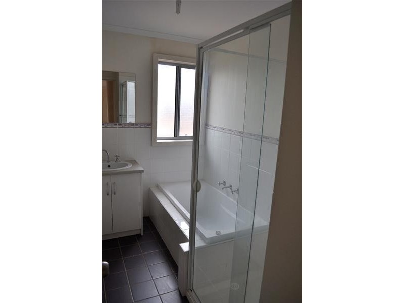 8 Herbert Street, Stirling North SA 5710