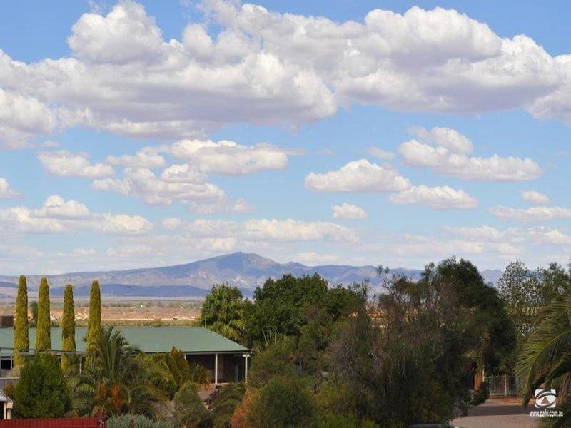 17 Crichton Drive, Port Augusta West SA 5700