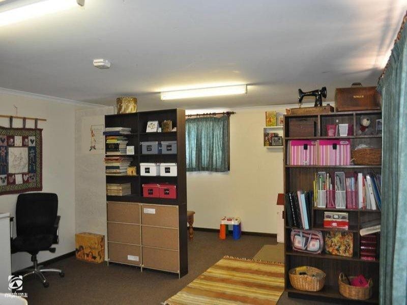 17 Crichton Drive, Port Augusta West SA 5700