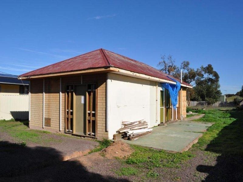 11A Willoughby Street, Stirling North SA 5710