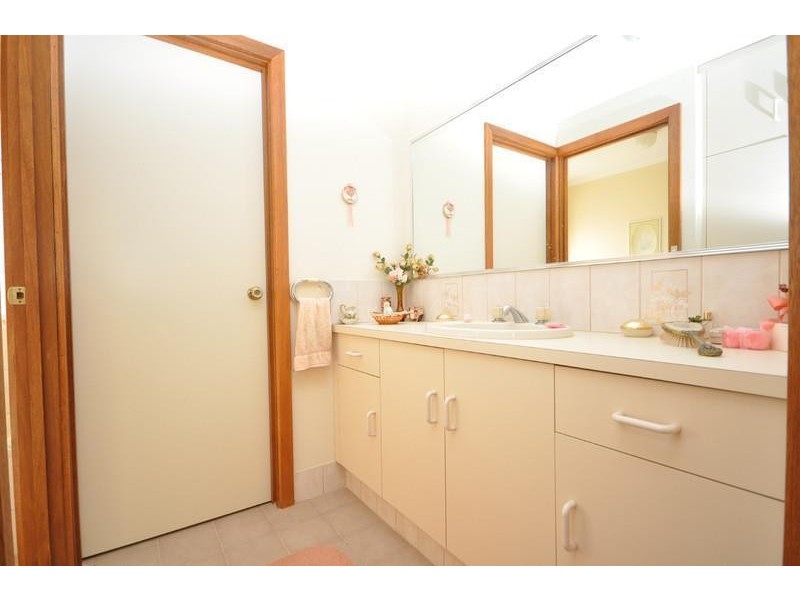 2 Tuckwell Street, Wilmington SA 5485