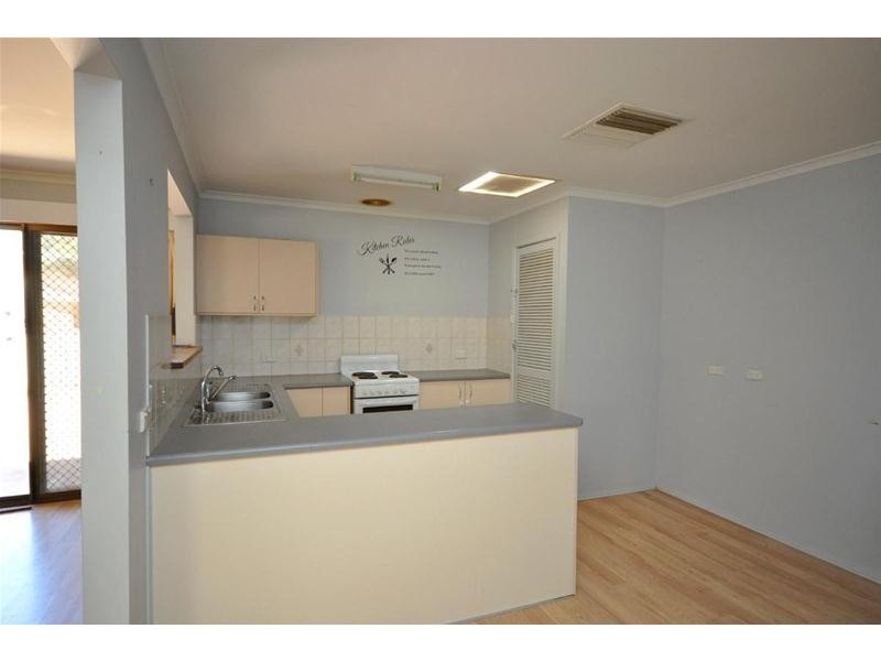 2 Smoker Street, Stirling North SA 5710