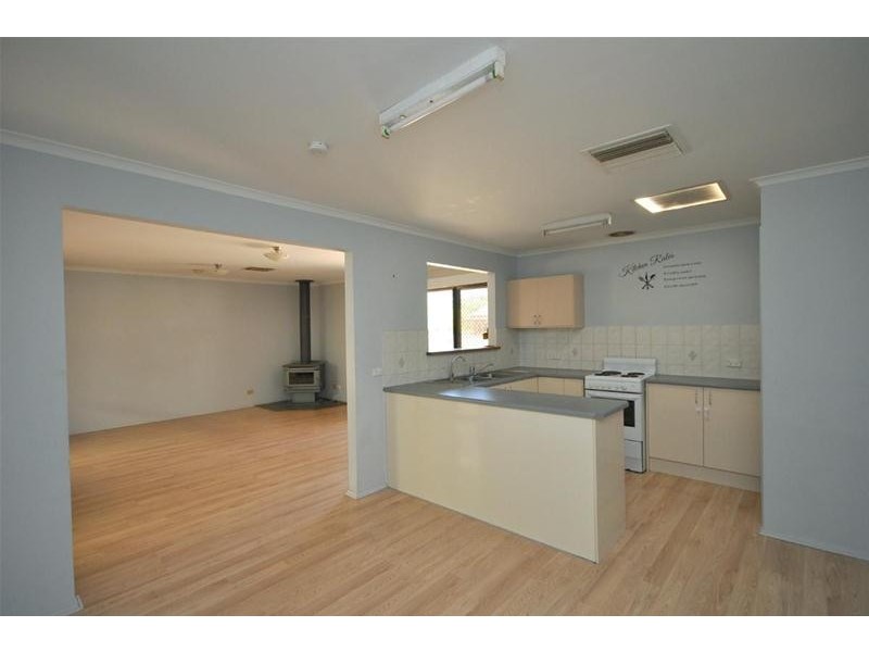 2 Smoker Street, Stirling North SA 5710