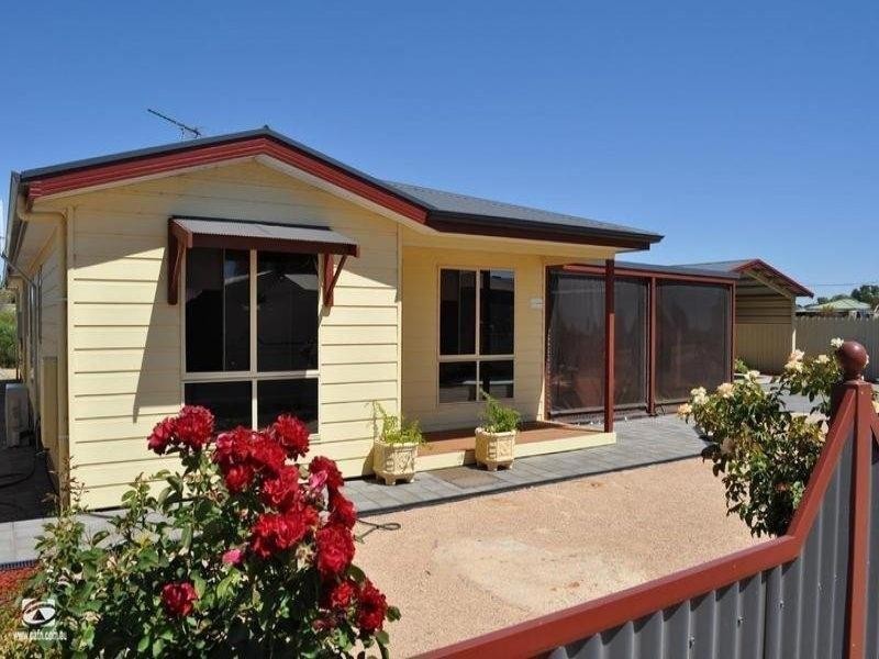 1 Jane Street, Stirling North SA 5710