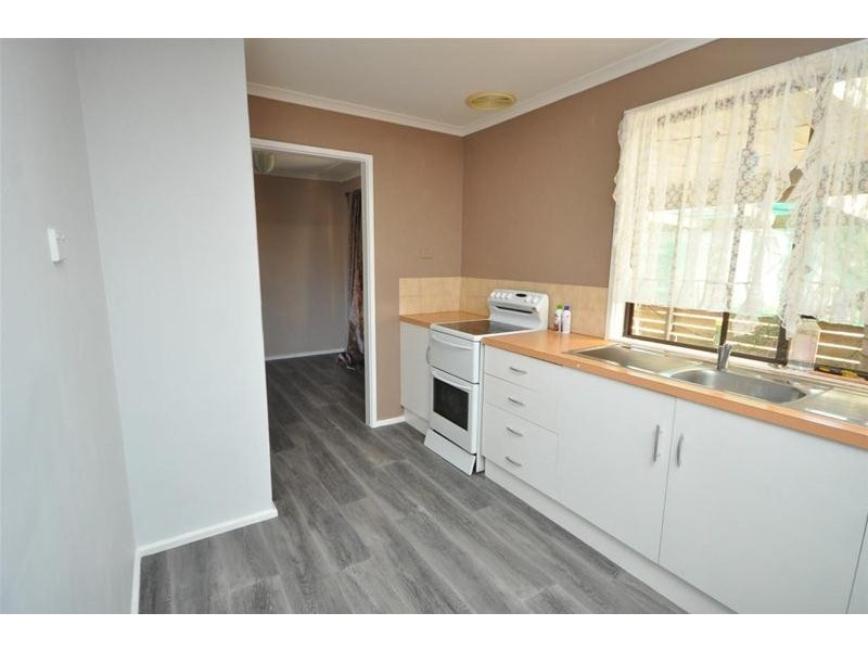 16 Nestor Street, Stirling North SA 5710