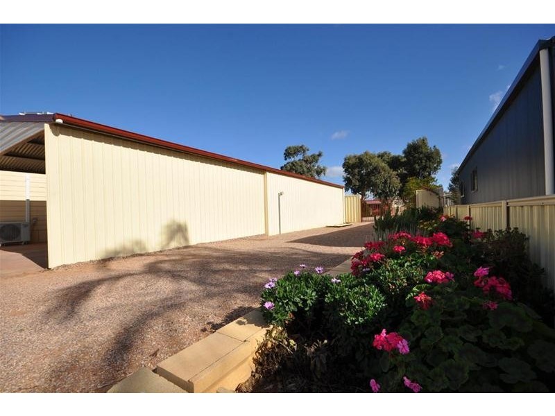 11 Woolundunga Avenue, Stirling North SA 5710