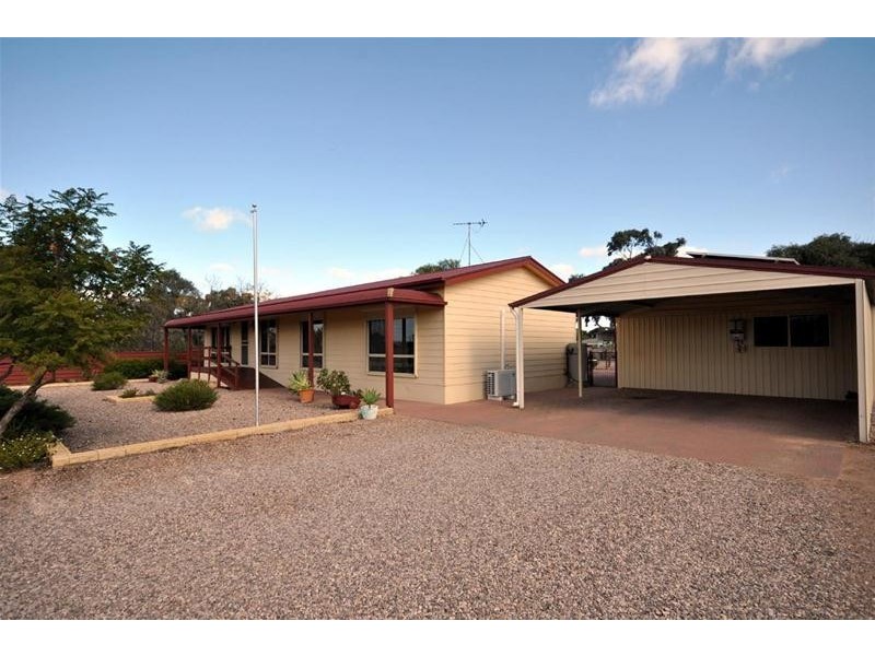 11 Woolundunga Avenue, Stirling North SA 5710