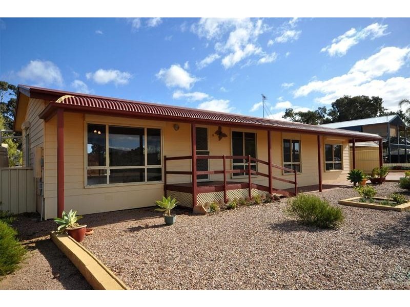 11 Woolundunga Avenue, Stirling North SA 5710