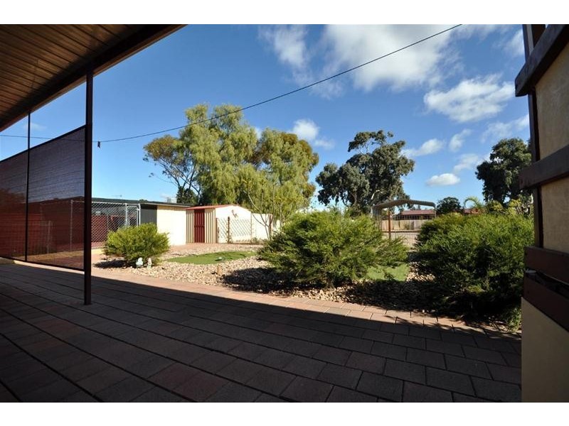 11 Woolundunga Avenue, Stirling North SA 5710