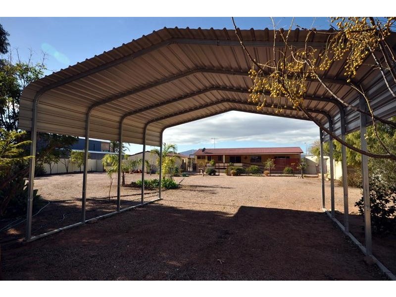 11 Woolundunga Avenue, Stirling North SA 5710