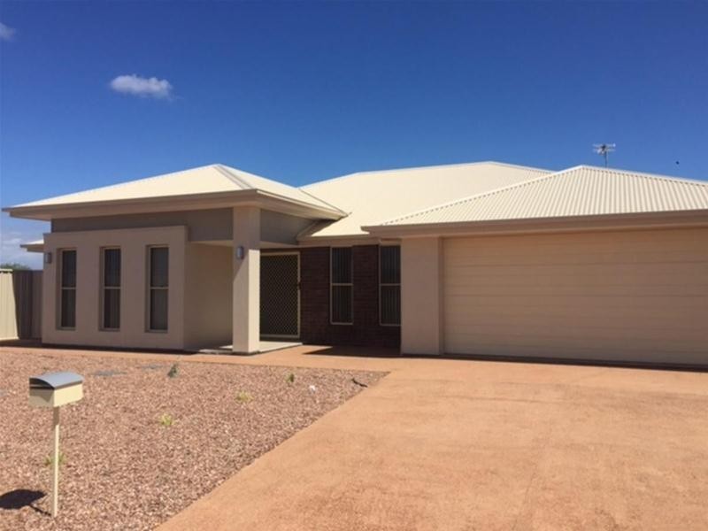 6 McMullen Court, Stirling North SA 5710