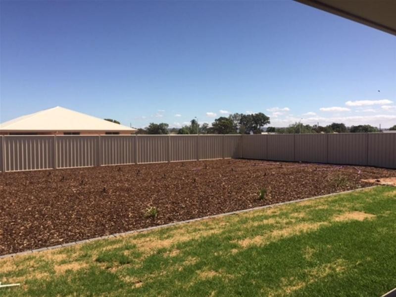 6 McMullen Court, Stirling North SA 5710