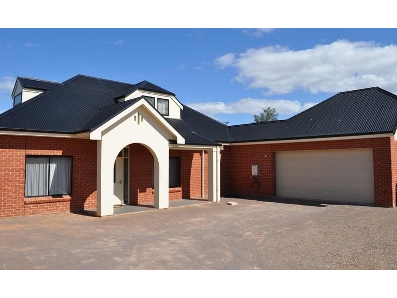 4 Woodroffe Court, Port Augusta West SA 5700