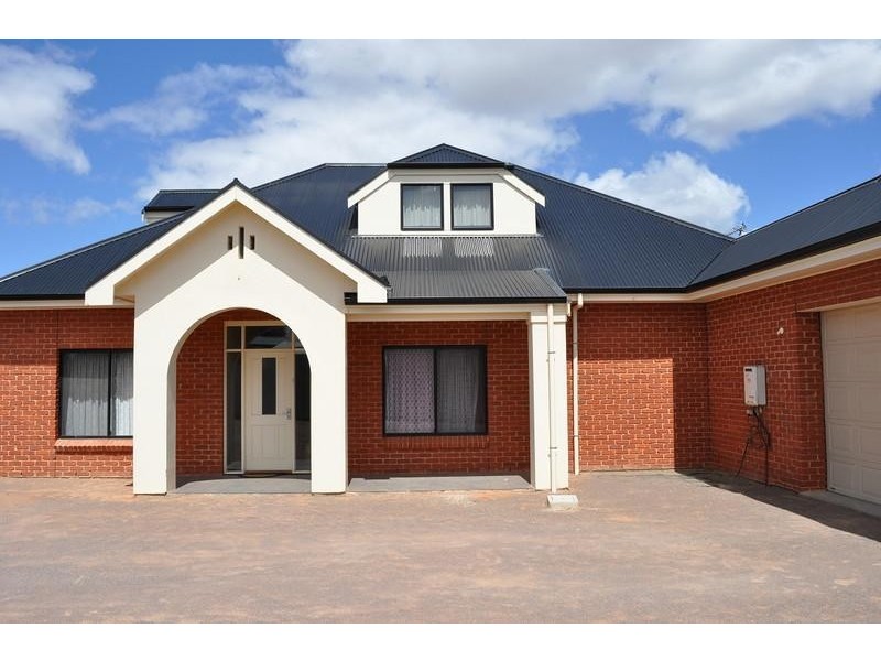 4 Woodroffe Court, Port Augusta West SA 5700