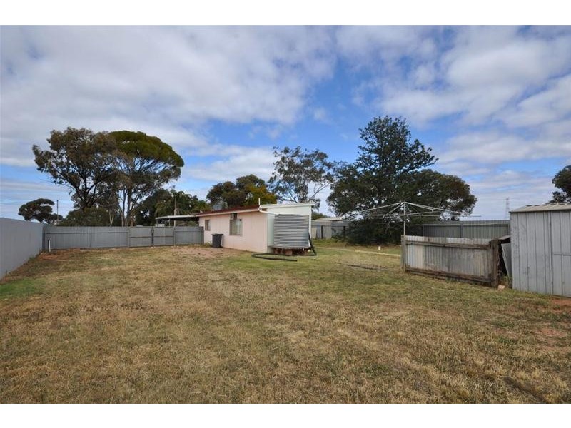 16 Engelsman Road, Stirling North SA 5710