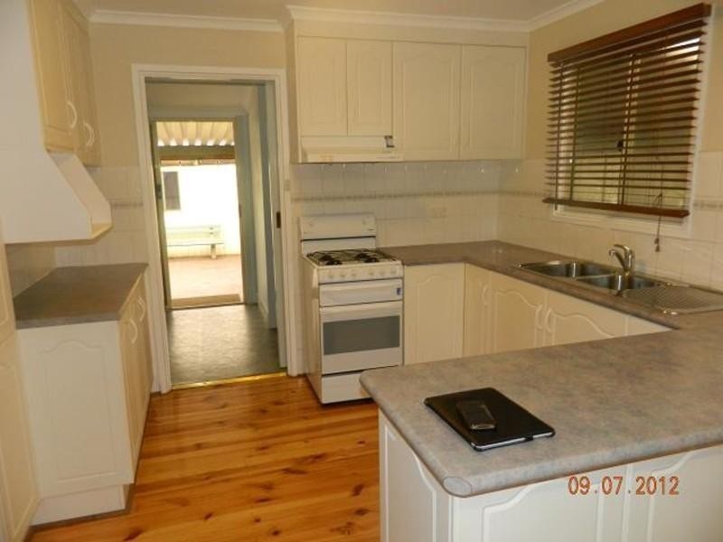 27 Hurcombe Crescent, Port Augusta West SA 5700