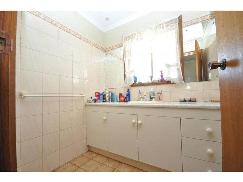 8 Wastell Street, Stirling North SA 5710