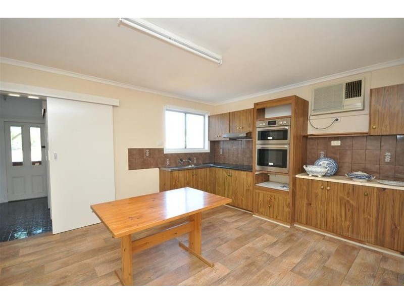 21 Caroona Road, Port Augusta West SA 5700