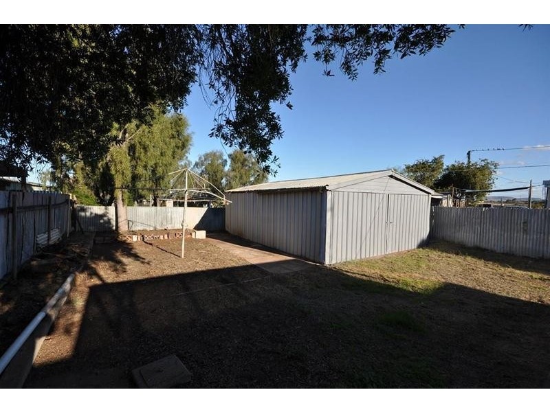 21 Caroona Road, Port Augusta West SA 5700