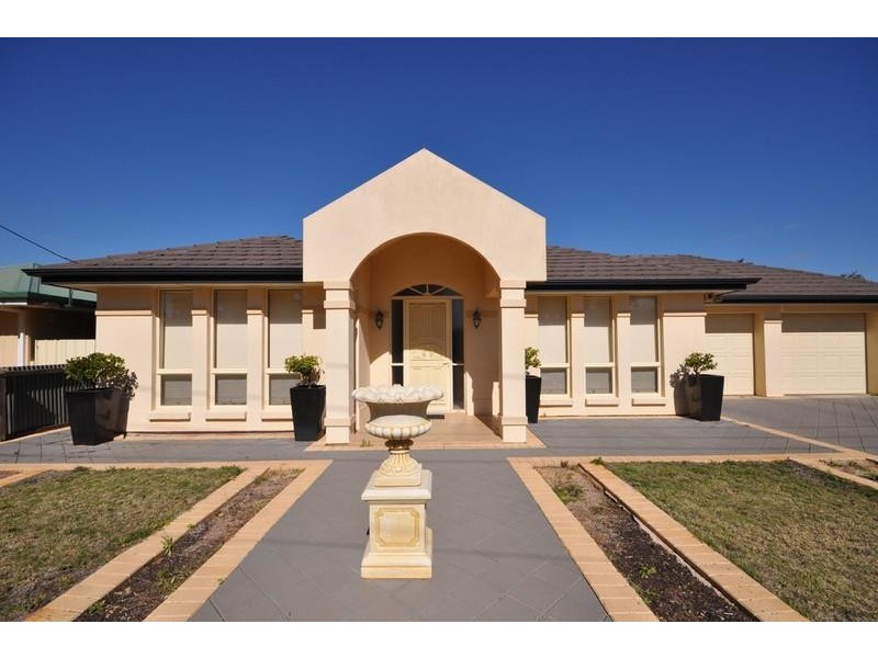 9 Cobbin Street, Port Augusta West SA 5700