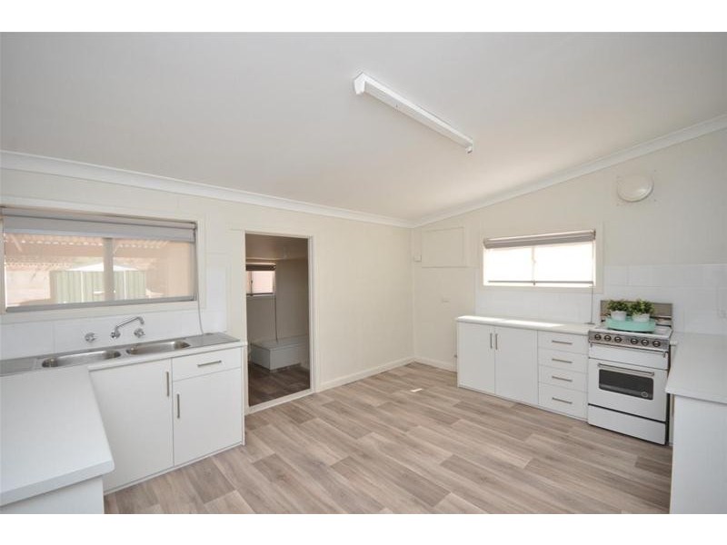 12 Caroona Road, Port Augusta West SA 5700