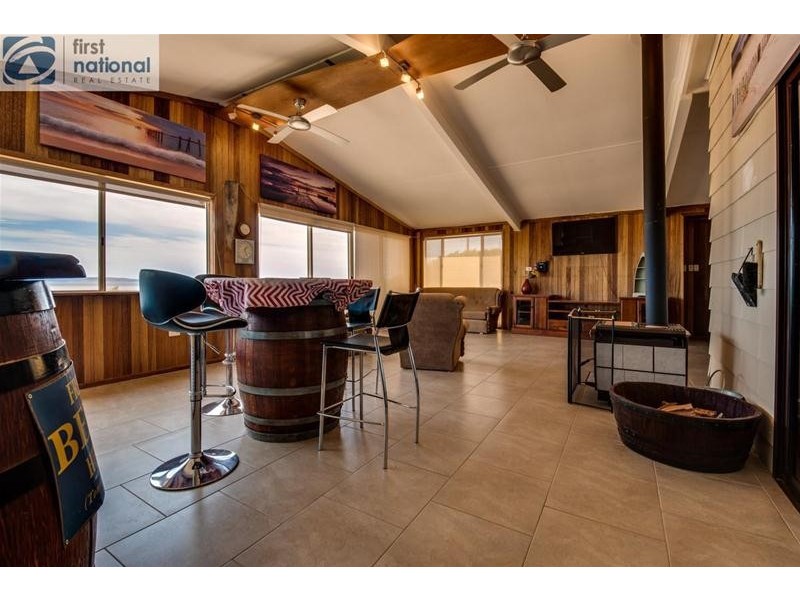 8 The Esplanade, Miranda SA 5700