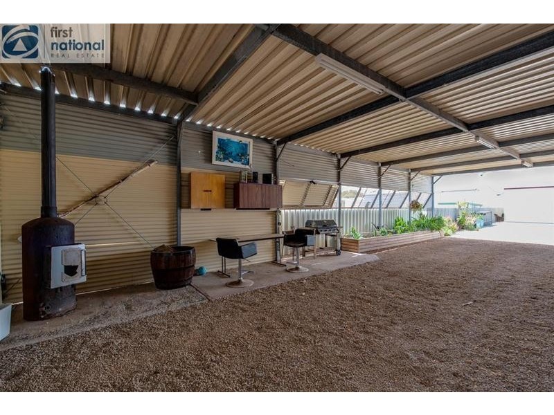 8 The Esplanade, Miranda SA 5700