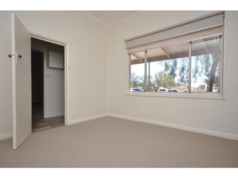 12 Caroona Road, Port Augusta West SA 5700