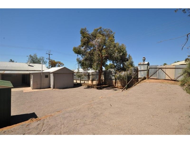 12 Caroona Road, Port Augusta West SA 5700