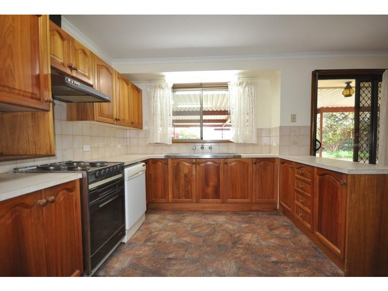 2 Platt Street, Port Augusta West SA 5700