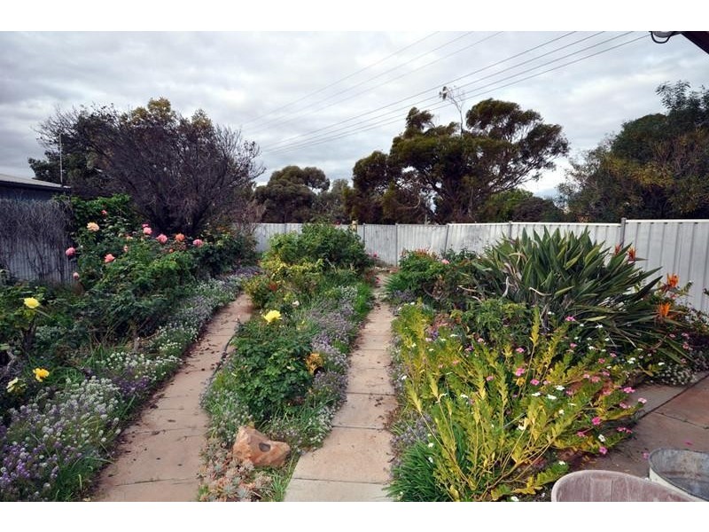 2 Platt Street, Port Augusta West SA 5700