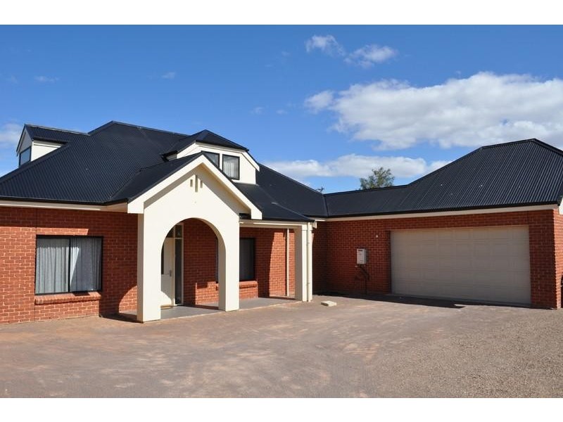 4 Woodroffe Court, Port Augusta West SA 5700