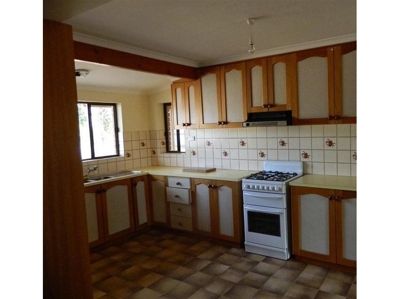 9 Mosely Street, Stirling North SA 5710