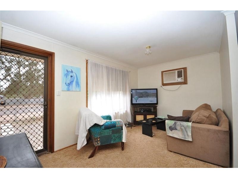 2 McKerlie Street, Stirling North SA 5710