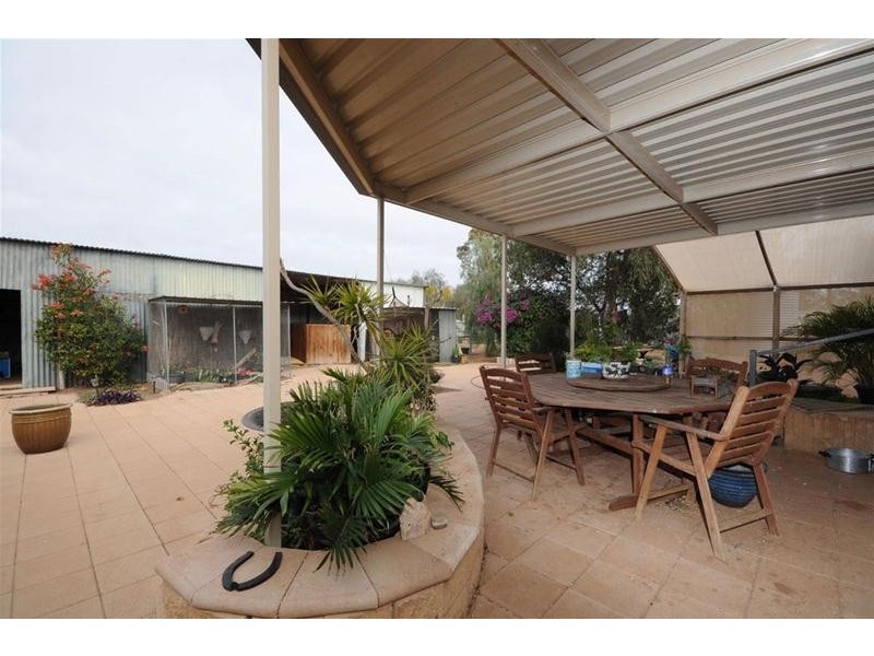 2 McKerlie Street, Stirling North SA 5710