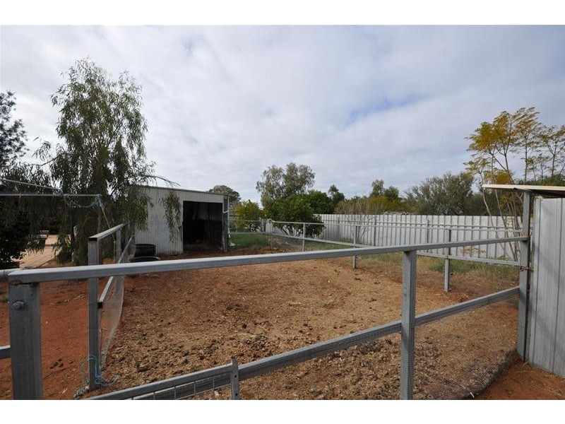 2 McKerlie Street, Stirling North SA 5710