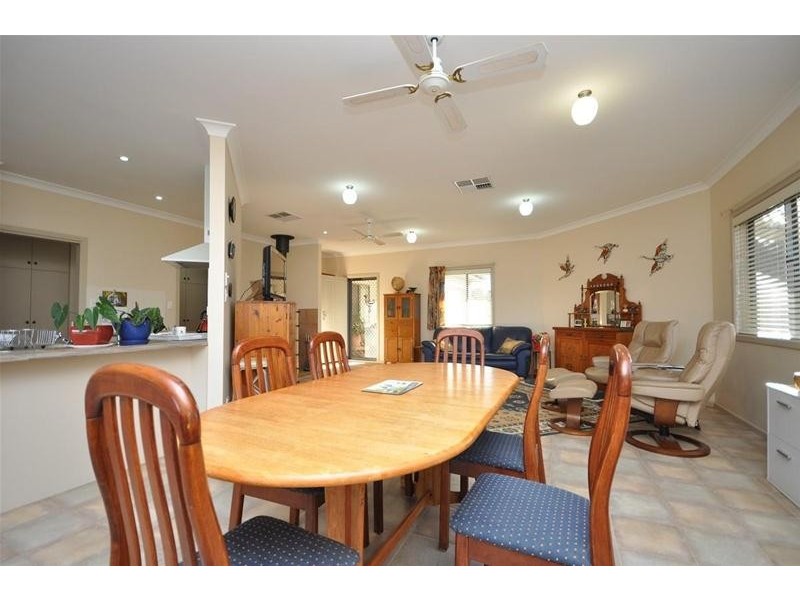 8 Francis Street, Stirling North SA 5710