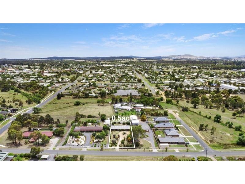 72 Elizabeth Street, Ararat VIC 3377