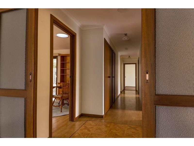 14 ELLERKER Avenue, Ararat VIC 3377