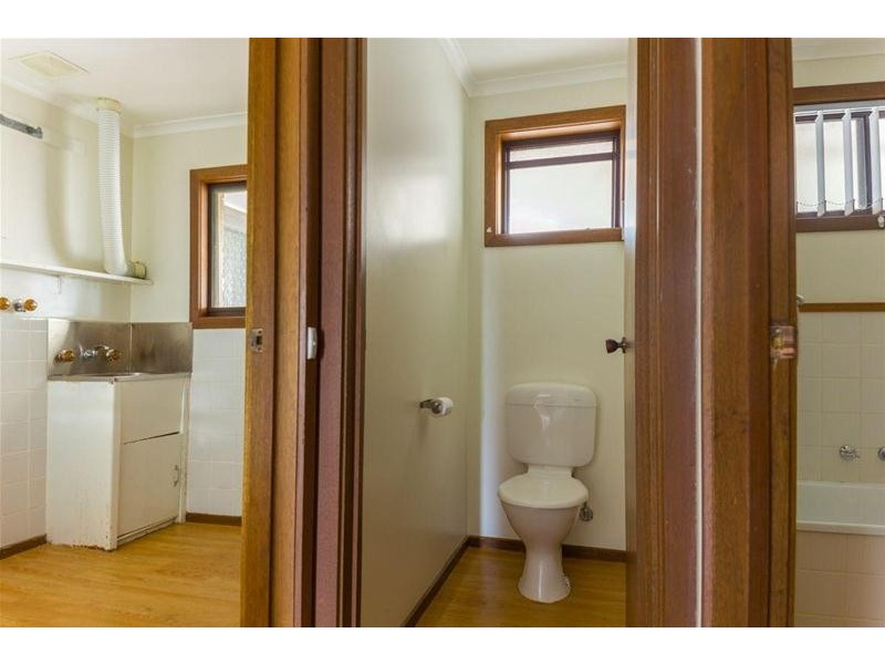 14 ELLERKER Avenue, Ararat VIC 3377