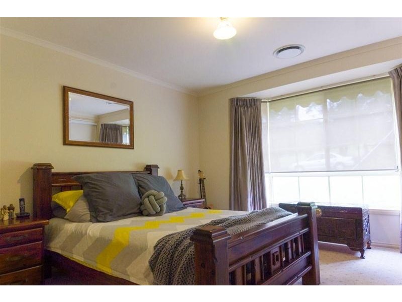 19 BREWSTER Road, Ararat VIC 3377